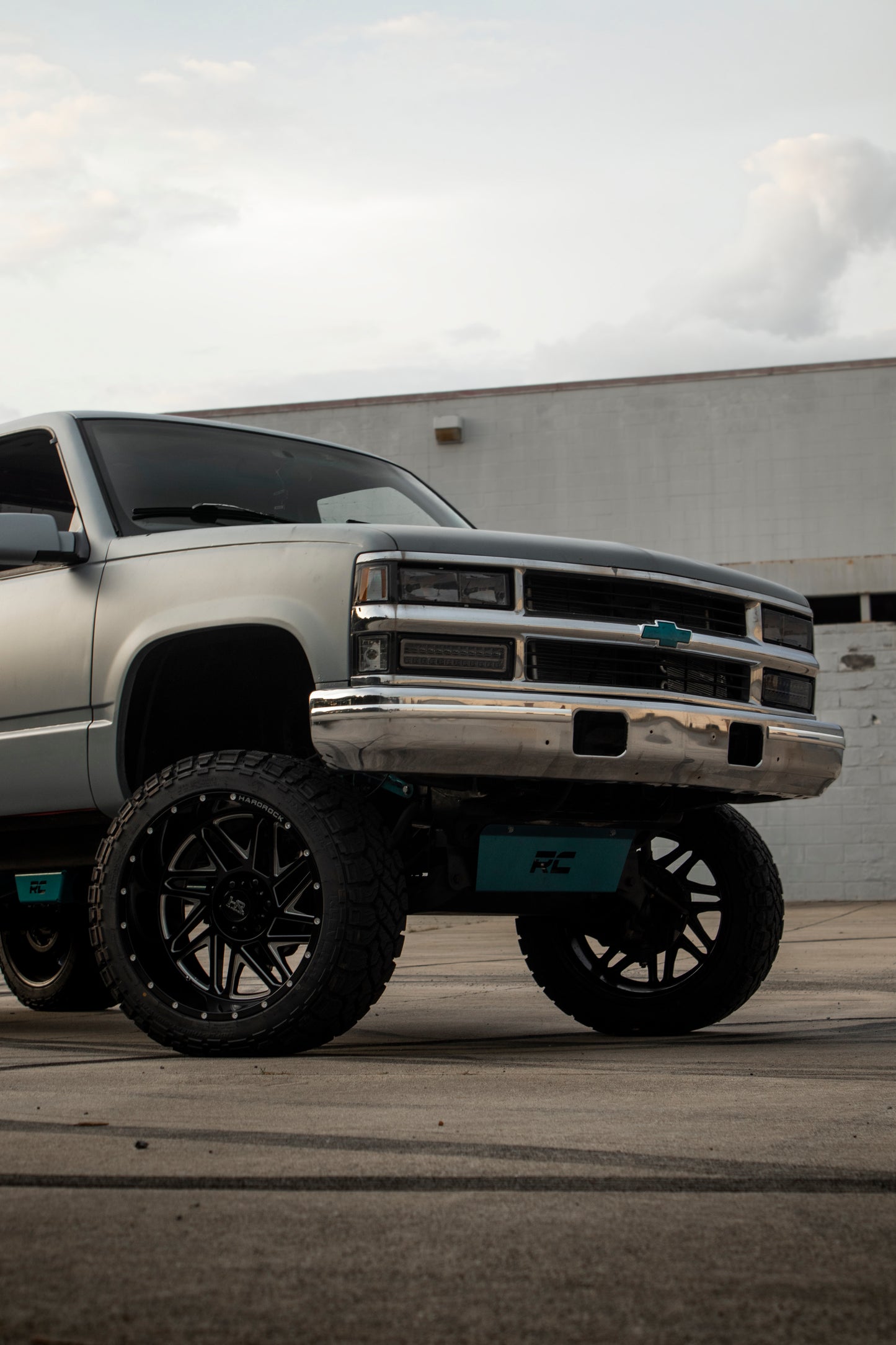 Chevy Chrome Grille Black Inserts 94-98 C/K